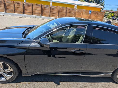 Used 2018 Honda Accord EX-L image 4