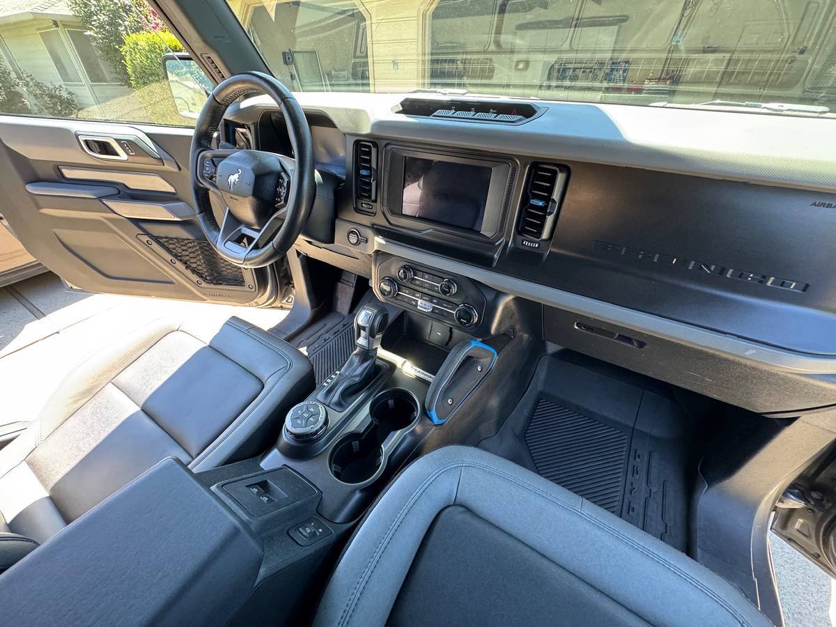 Used 2023 Ford Bronco Black Diamond AWD/4WD image 6