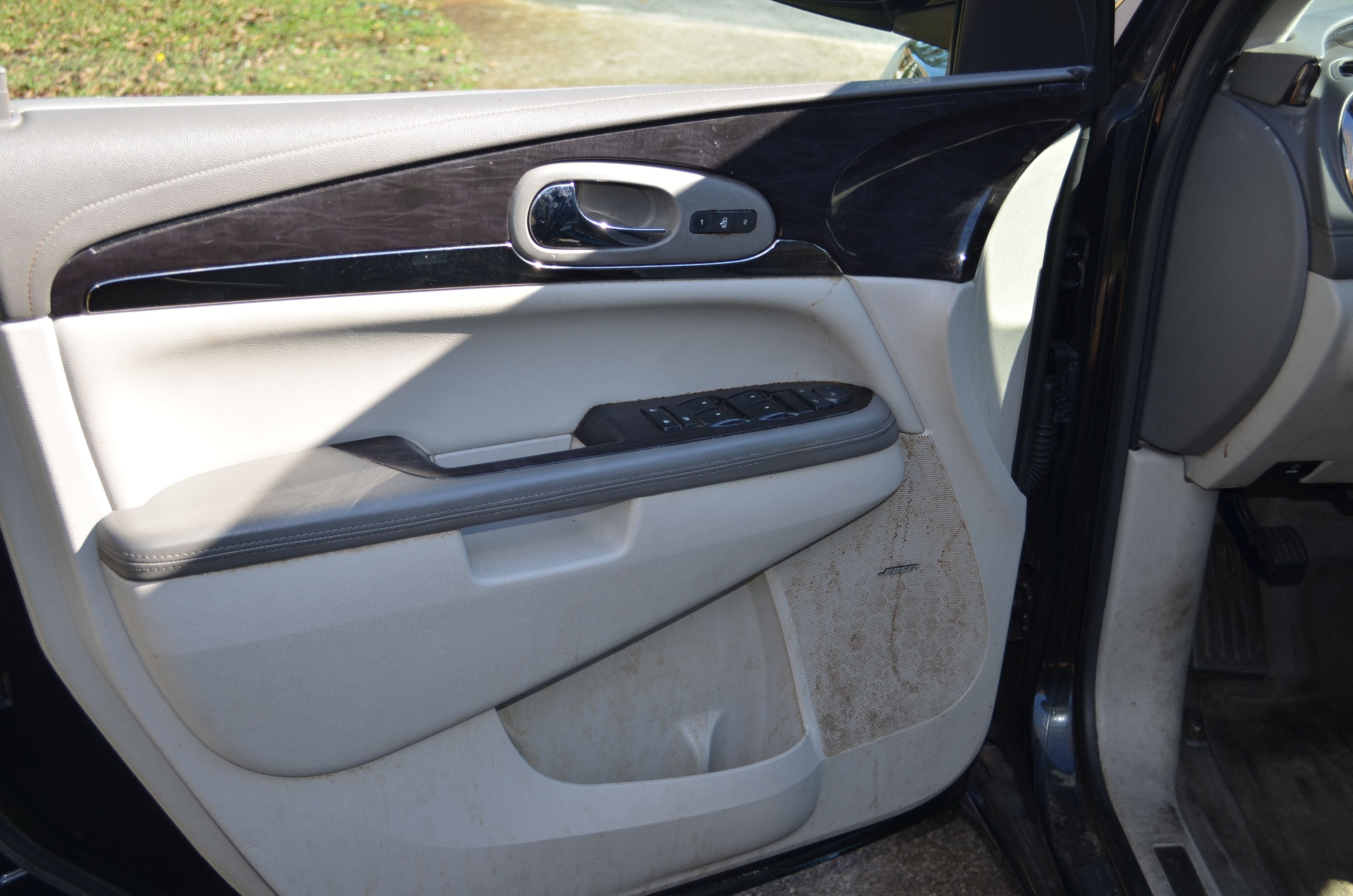 Used 2015 Buick Enclave Leather FWD image 16
