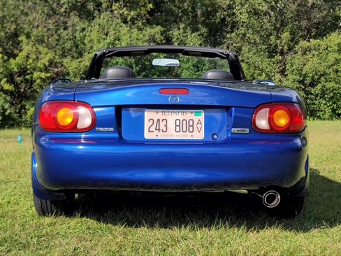 Used 1999 MAZDA MX-5 Miata 10th Anniversary Edition image 23