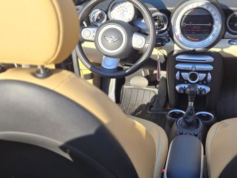 Used 2009 MINI Cooper Convertible image 14