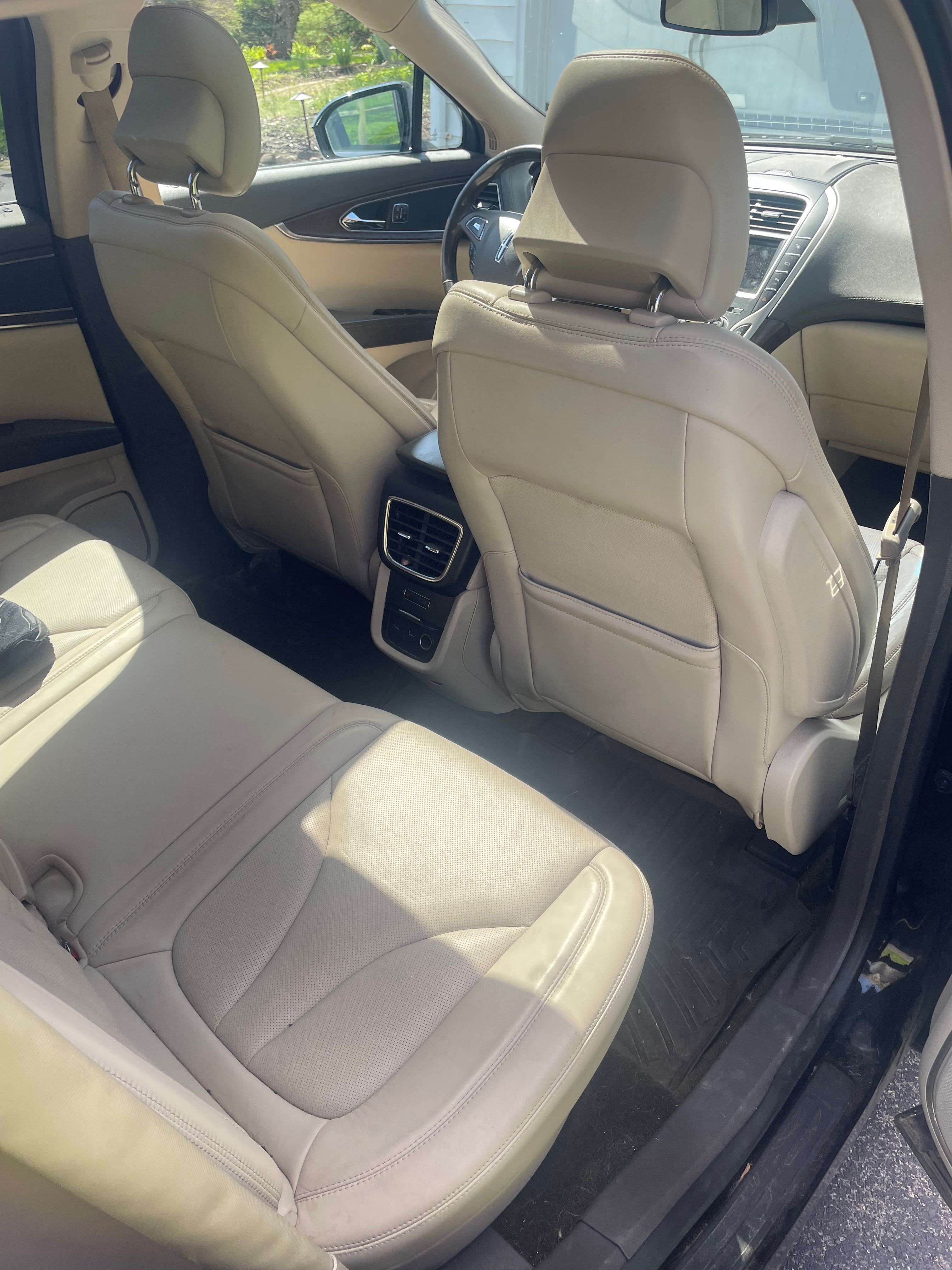 Used 2016 Lincoln MKX Reserve w/ Technology Package AWD/4WD image 4