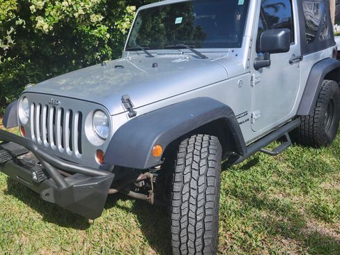 Used 2012 Jeep Wrangler Sport w/ Connectivity Group image 15