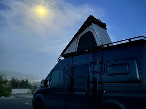 Used 2021 Mercedes-Benz Sprinter 2500 image 2