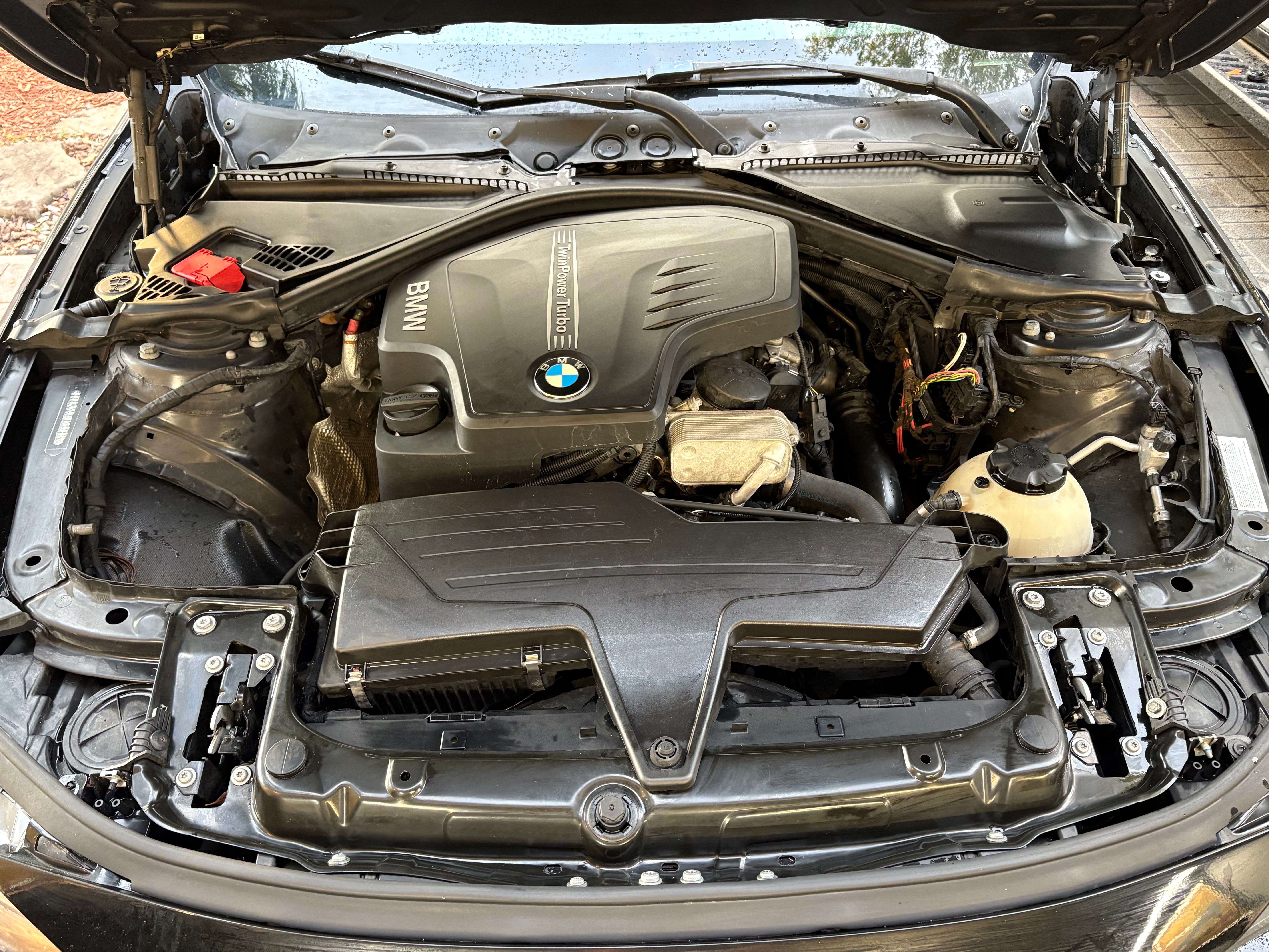 Used 2014 BMW 320i Sedan RWD image 12