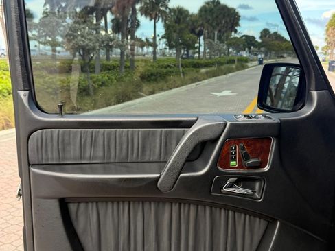 Used 2012 Mercedes-Benz G 550 image 9