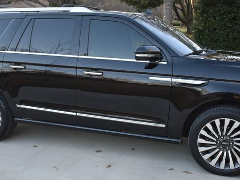 Used 2019 Lincoln Navigator L Reserve image 26