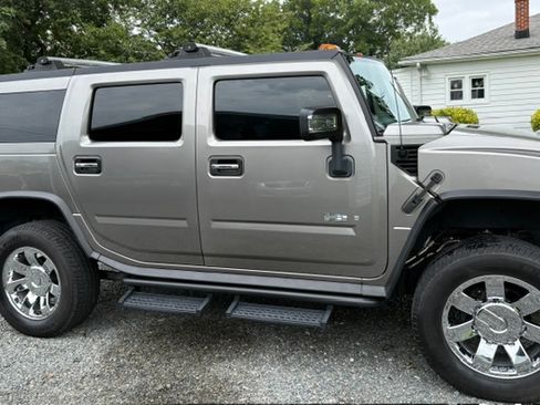 Used 2009 HUMMER H2 Luxury AWD/4WD image 5