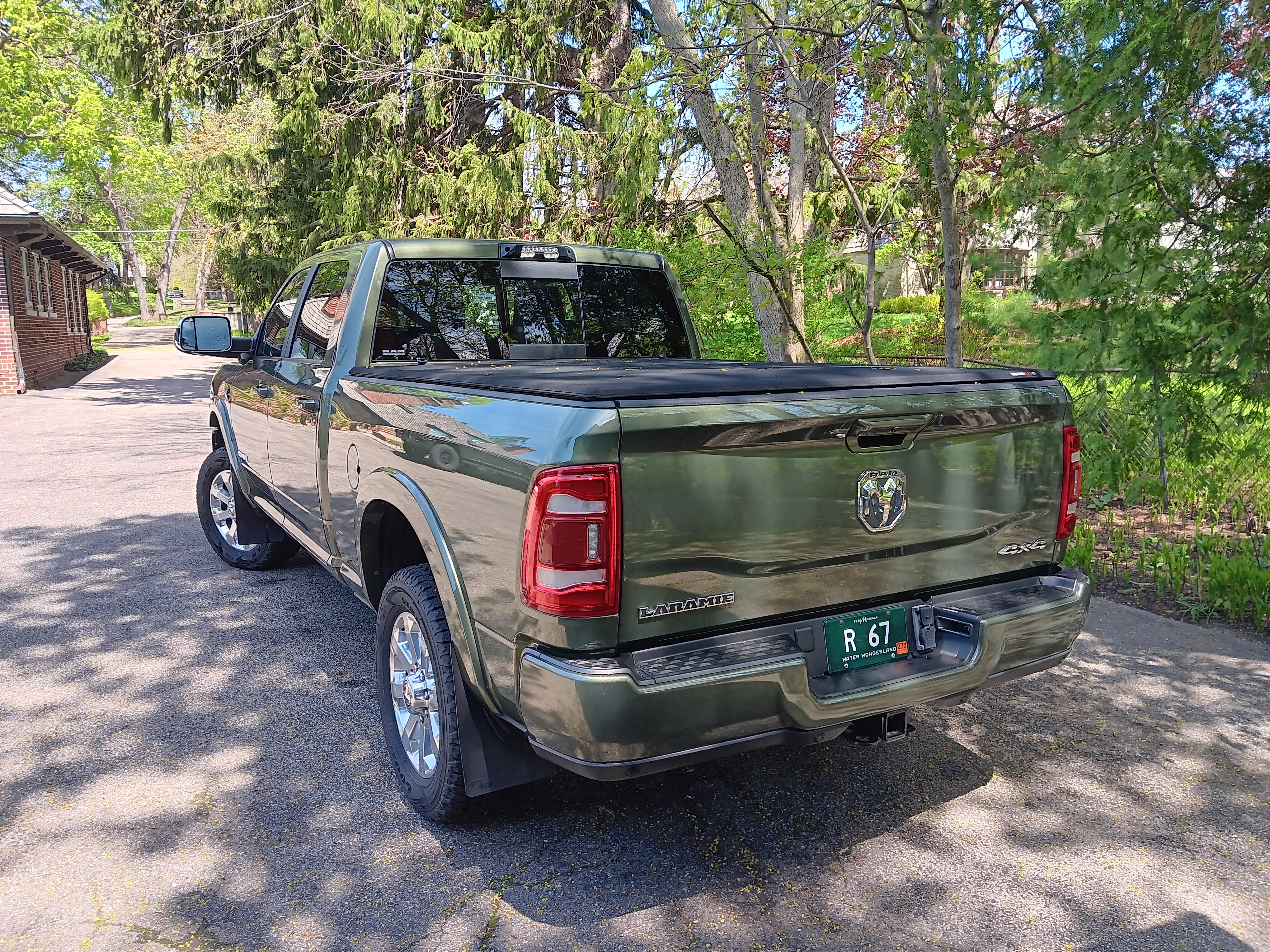 Used 2022 RAM 3500 Laramie AWD/4WD image 4