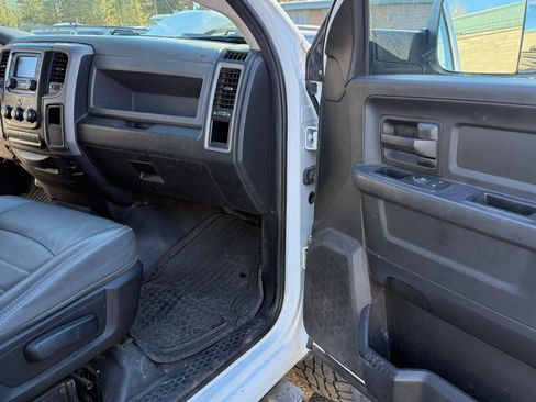 Used 2016 RAM 2500 Tradesman image 10