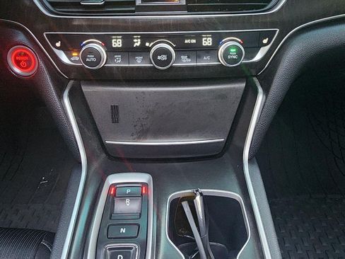 Used 2020 Honda Accord EX image 15
