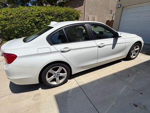Used 2015 BMW 328i xDrive Sedan AWD/4WD image 4