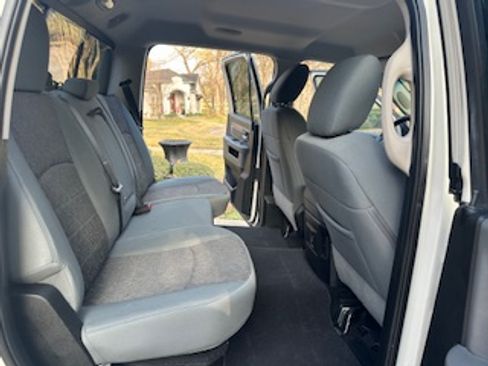 Used 2016 RAM 1500 Lone Star image 12