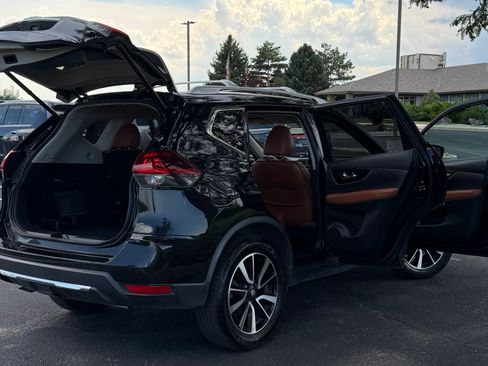 Used 2018 Nissan Rogue SL w/ Premium Package AWD/4WD image 5