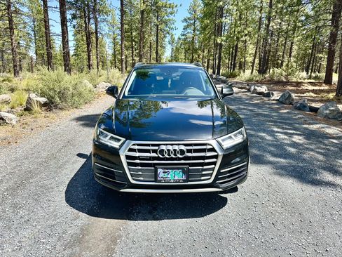 Used 2019 Audi Q5 2.0T Premium Plus w/ Premium Plus Package AWD/4WD image 14