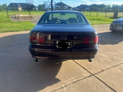 Used 1996 Chevrolet Impala SS RWD image 5