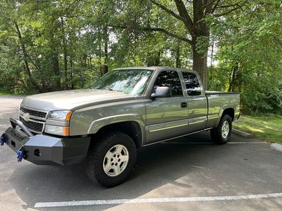 Used 2006 Chevrolet Silverado 1500 LT w/ Onstar Plus Package