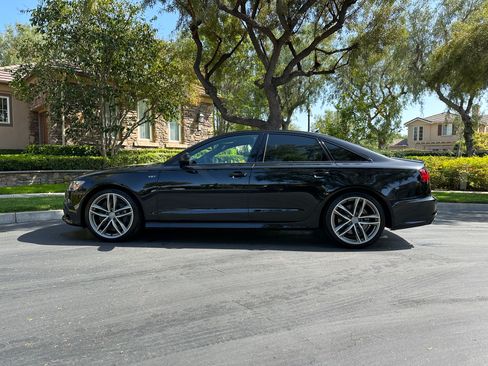 Used 2018 Audi S6 Premium Plus w/ Driver Assistance Package image 11