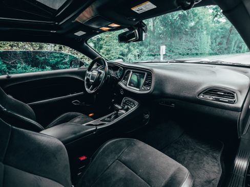 Used 2017 Dodge Challenger R/T Scat Pack image 12