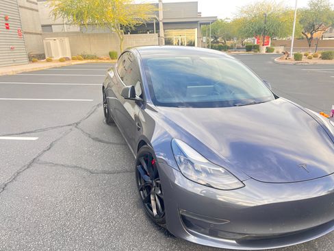 Used 2022 Tesla Model 3 Performance image 11