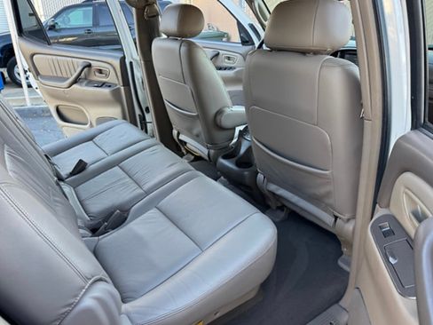 Used 2003 Toyota Sequoia Limited image 9
