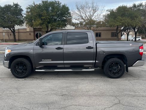 Used 2016 Toyota Tundra SR5 image 4