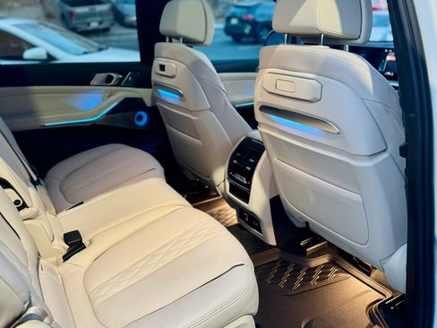 Used 2023 BMW X7 M60i w/ Executive Package image 10