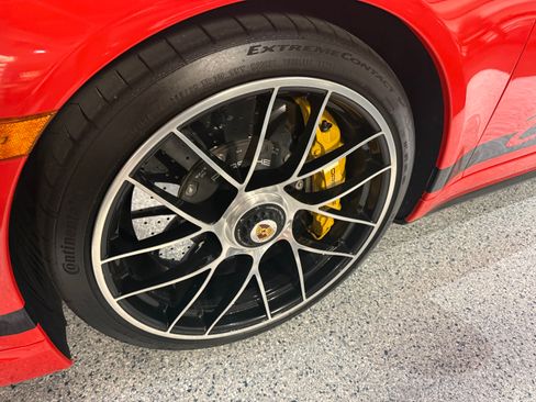 Used 2017 Porsche 911 Turbo S image 22