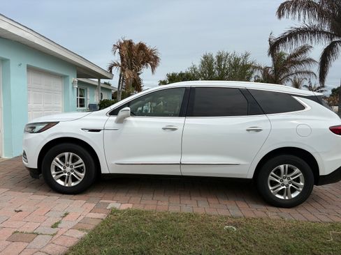 Used 2019 Buick Enclave Essence image 5
