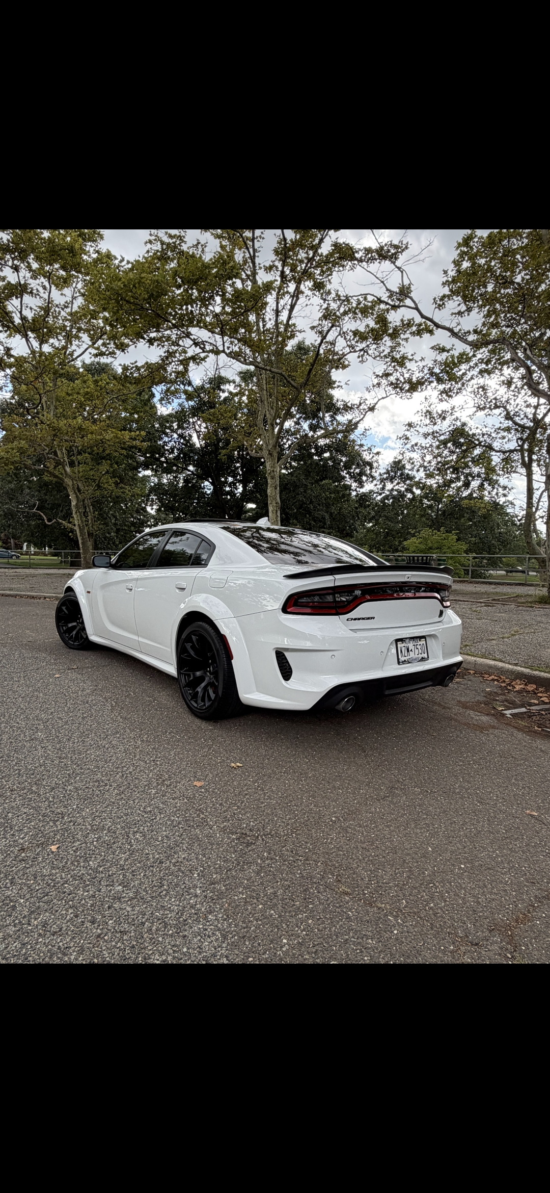 Used 2022 Dodge Charger Scat Pack RWD image 2