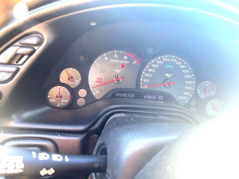 Used 1999 Chevrolet Corvette Coupe w/ Memory Pkg image 6