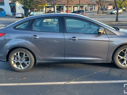Used 2014 Ford Focus SE w/ Equipment Group 201A image 10