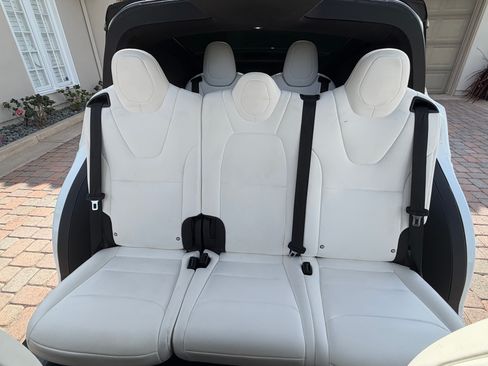 Used 2019 Tesla Model X Long Range image 12