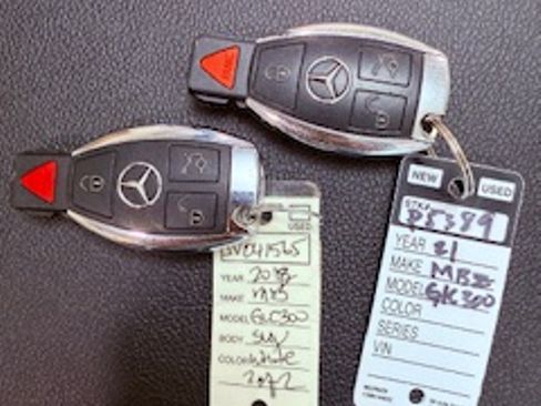 Used 2018 Mercedes-Benz GLC 300 4MATIC image 20