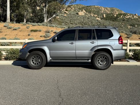 Used 2007 Lexus GX 470 image 1