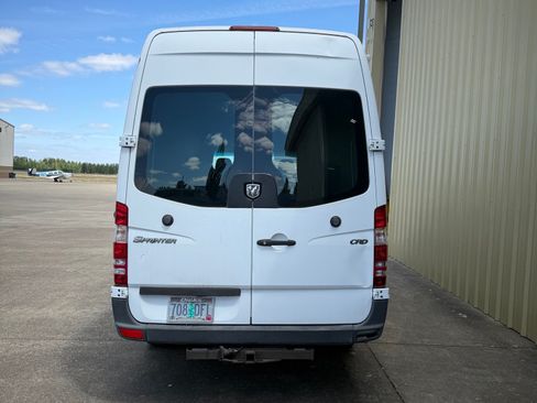 Used 2007 Dodge Sprinter 2500 image 5