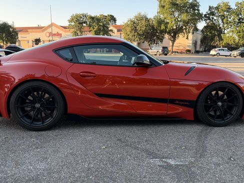 Used 2024 Toyota Supra RWD image 9