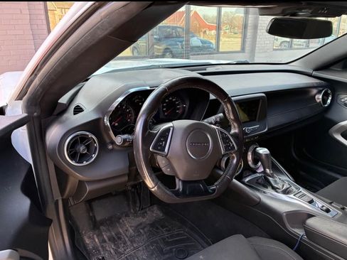 Used 2019 Chevrolet Camaro LT image 6