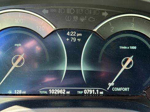 Used 2019 BMW X4 xDrive30i w/ Premium Package image 13