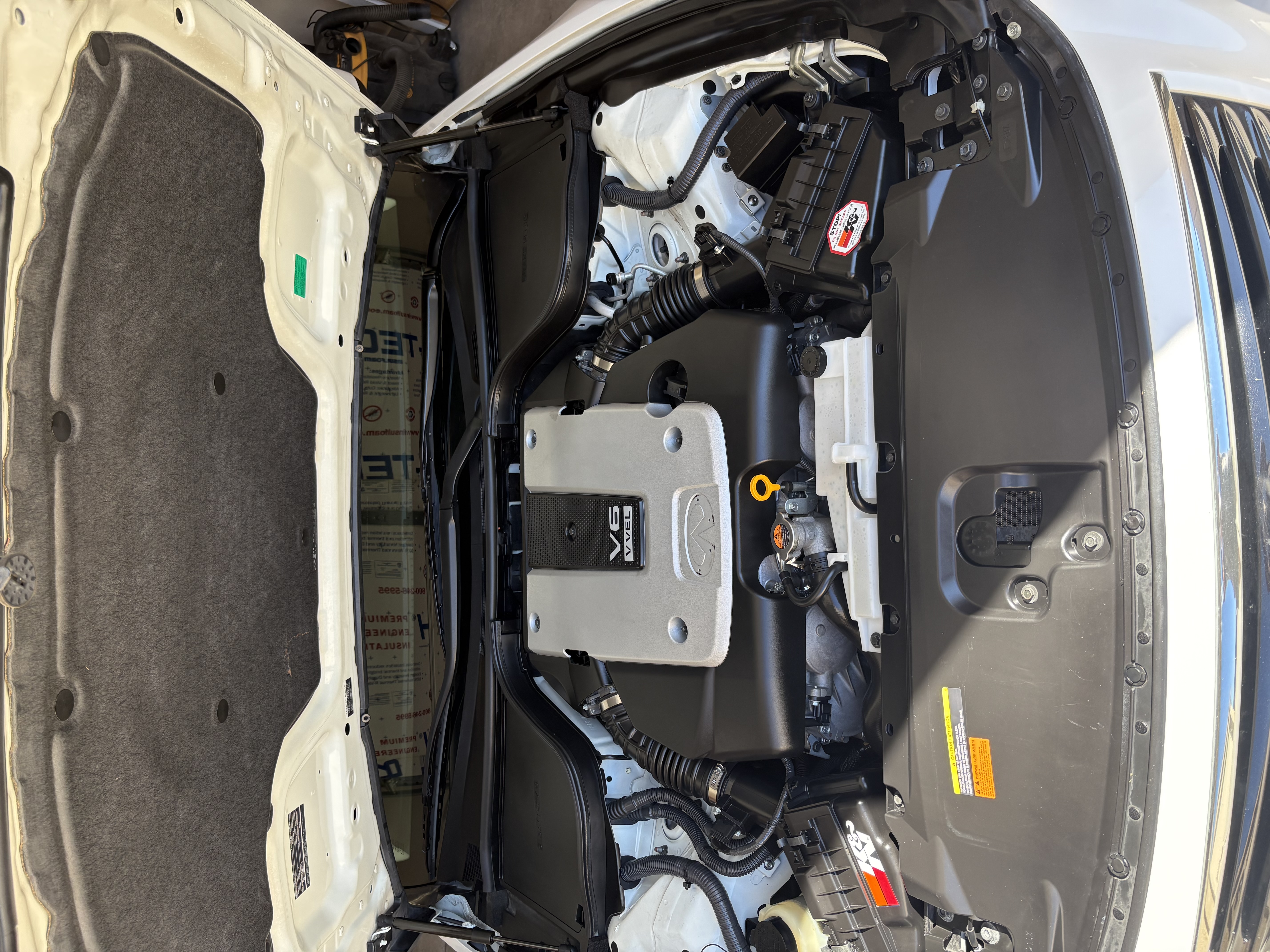 Used 2015 INFINITI Q60 Sport RWD image 16