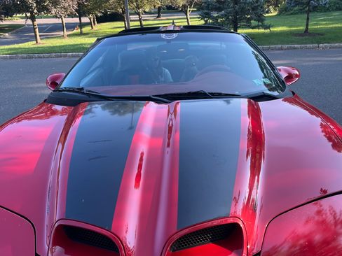 Used 1998 Pontiac Firebird Formula w/ Security Pkg image 2