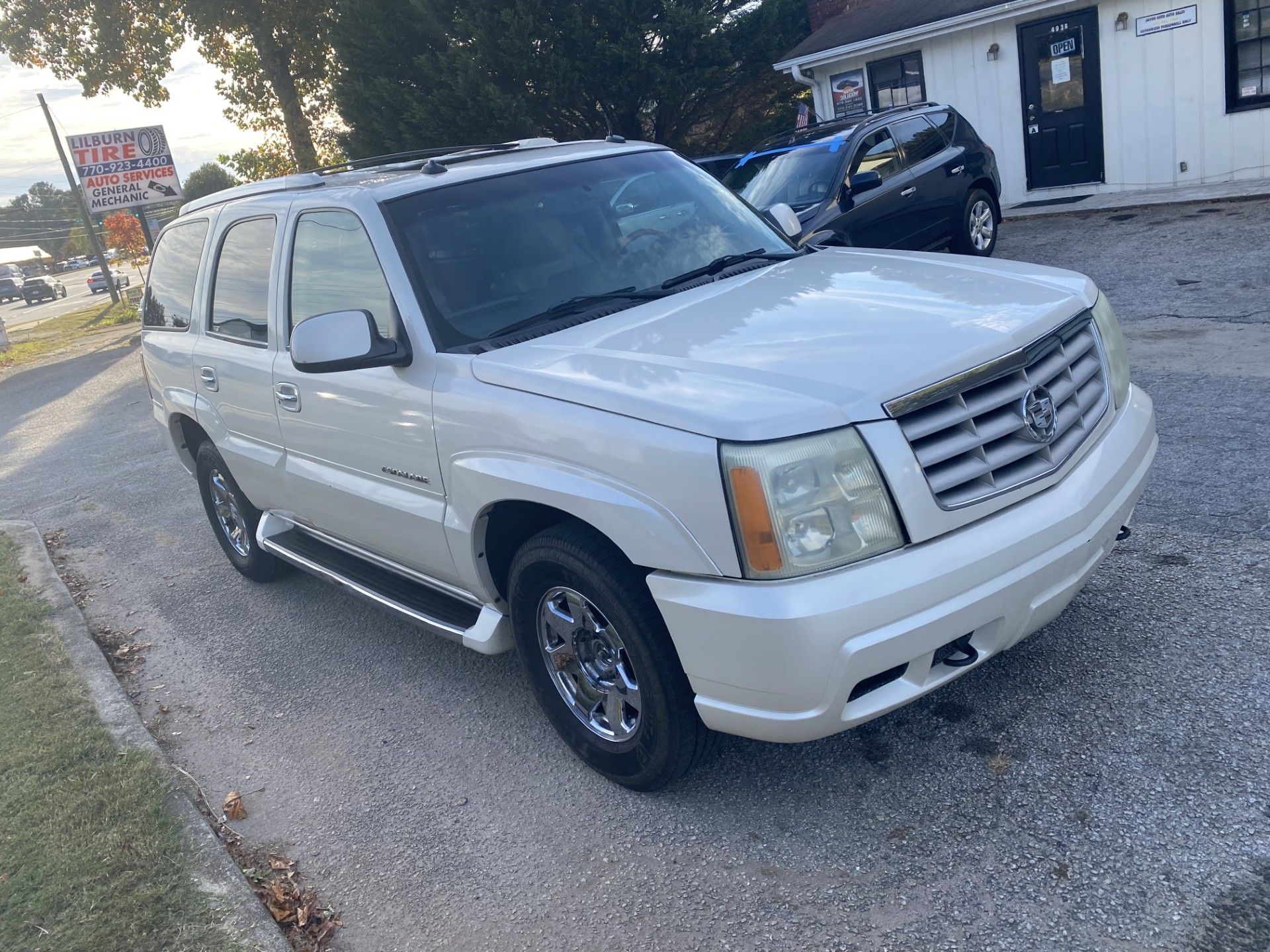 Used 2003 Cadillac Escalade AWD w/ Marketing Vehicle Package image 1