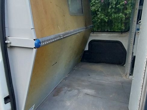 Used 2010 Ford Transit Connect XL image 15