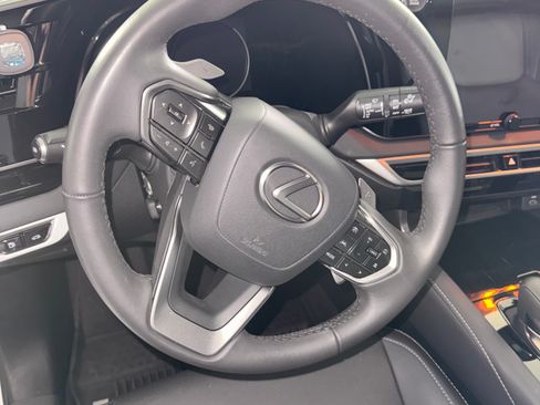 Used 2024 Lexus RX 350 FWD image 14