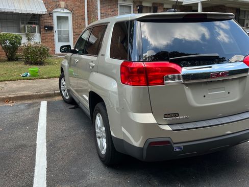 Used 2015 GMC Terrain SLE FWD image 5