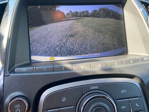 Used 2013 Buick LaCrosse Touring FWD image 11