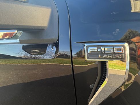 Used 2021 Ford F150 Lariat w/ Equipment Group 502A High image 23