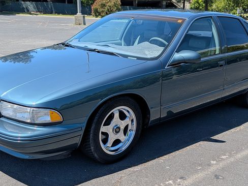 Used 1996 Chevrolet Impala SS RWD image 1