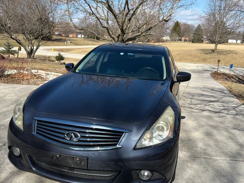 Used 2011 INFINITI G37 x Sedan w/ Premium Pkg image 1