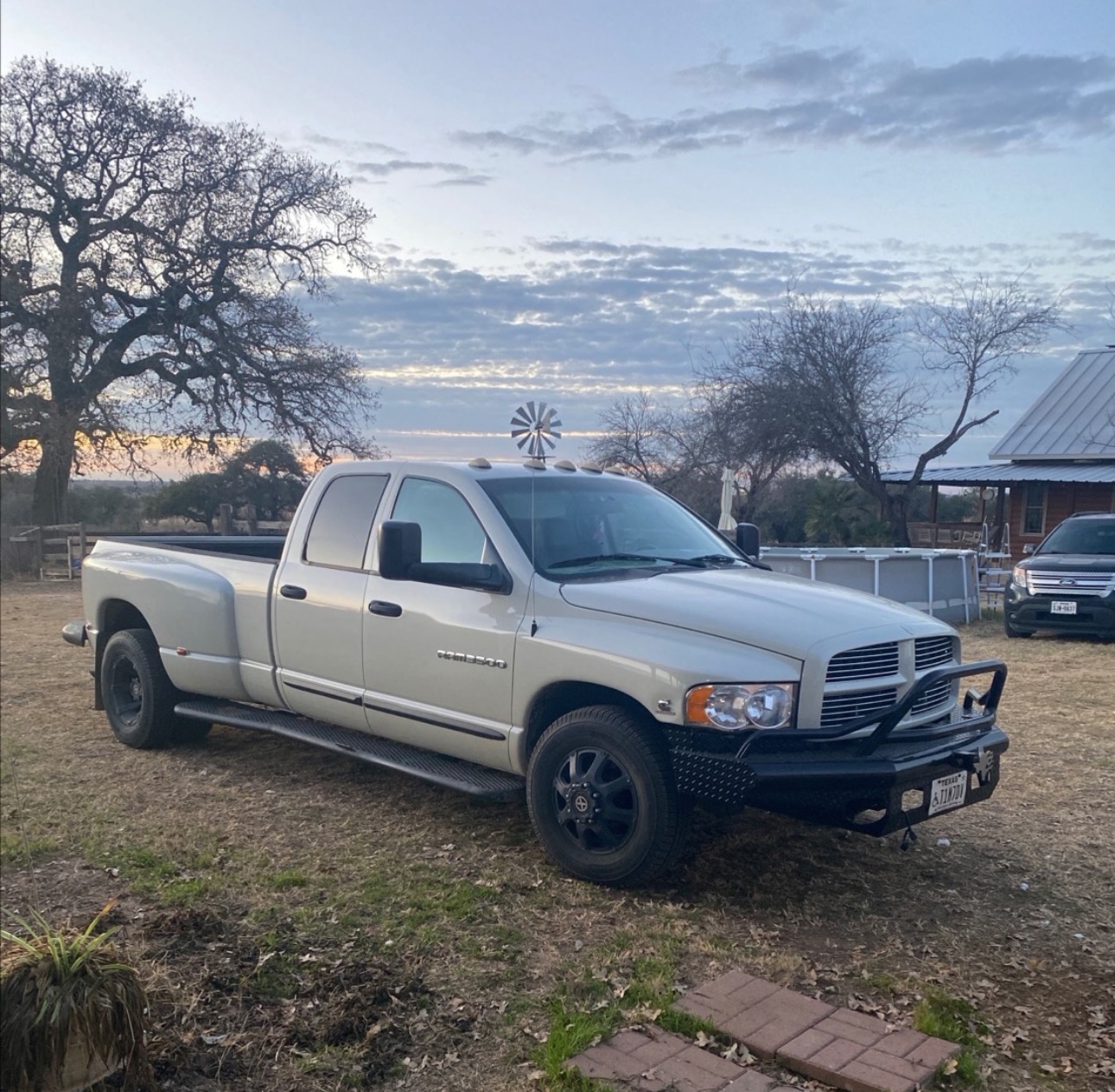 Used 2003 Dodge Ram 3500 Truck ST RWD image 1